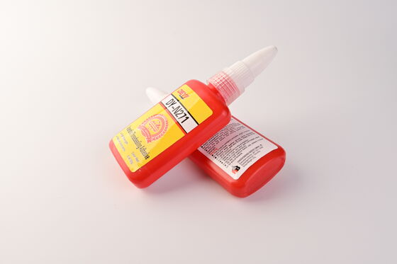 Threadlocker Adhesive Đỏ Độ bền cao Glu vít không khí lý tưởng cho công nghiệp cơ khí gắn kết và lắp ráp nhiệm vụ