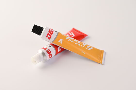 Áp dính epoxy hai phần mạnh mẽ cho kết nối cấu trúc và sửa chữa bề mặt