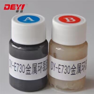 Chất kết dính epoxy cứng nhanh.