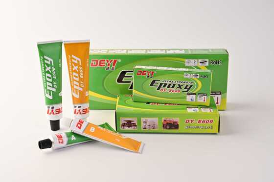 Hệ thống nhựa epoxy hai phần 90 phút làm cứng chất kết dính có độ bền cắt cao cho sửa chữa công nghiệp kim loại